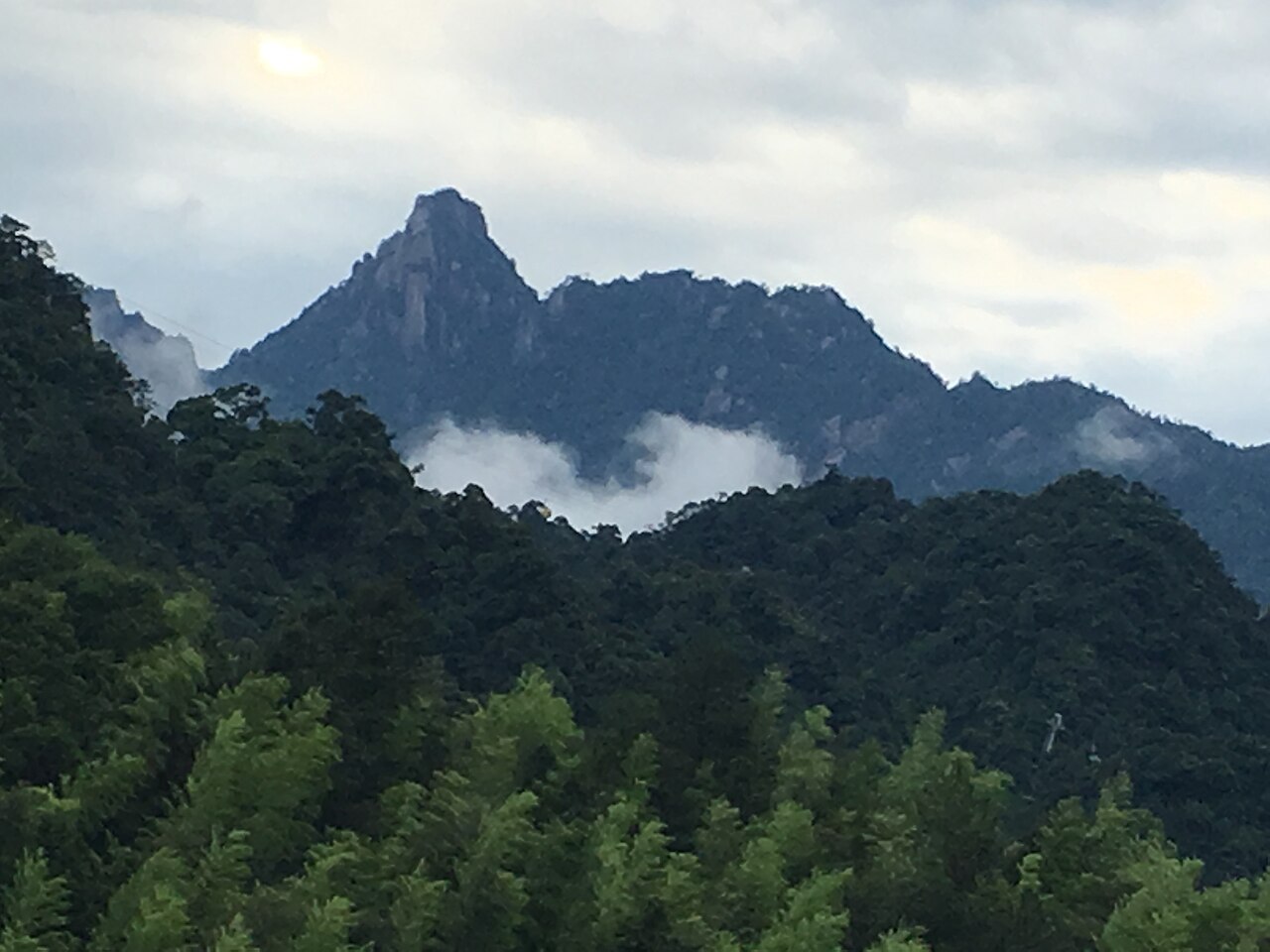 The Goddess of the East Sea, seen from the Nanqing Garden loop