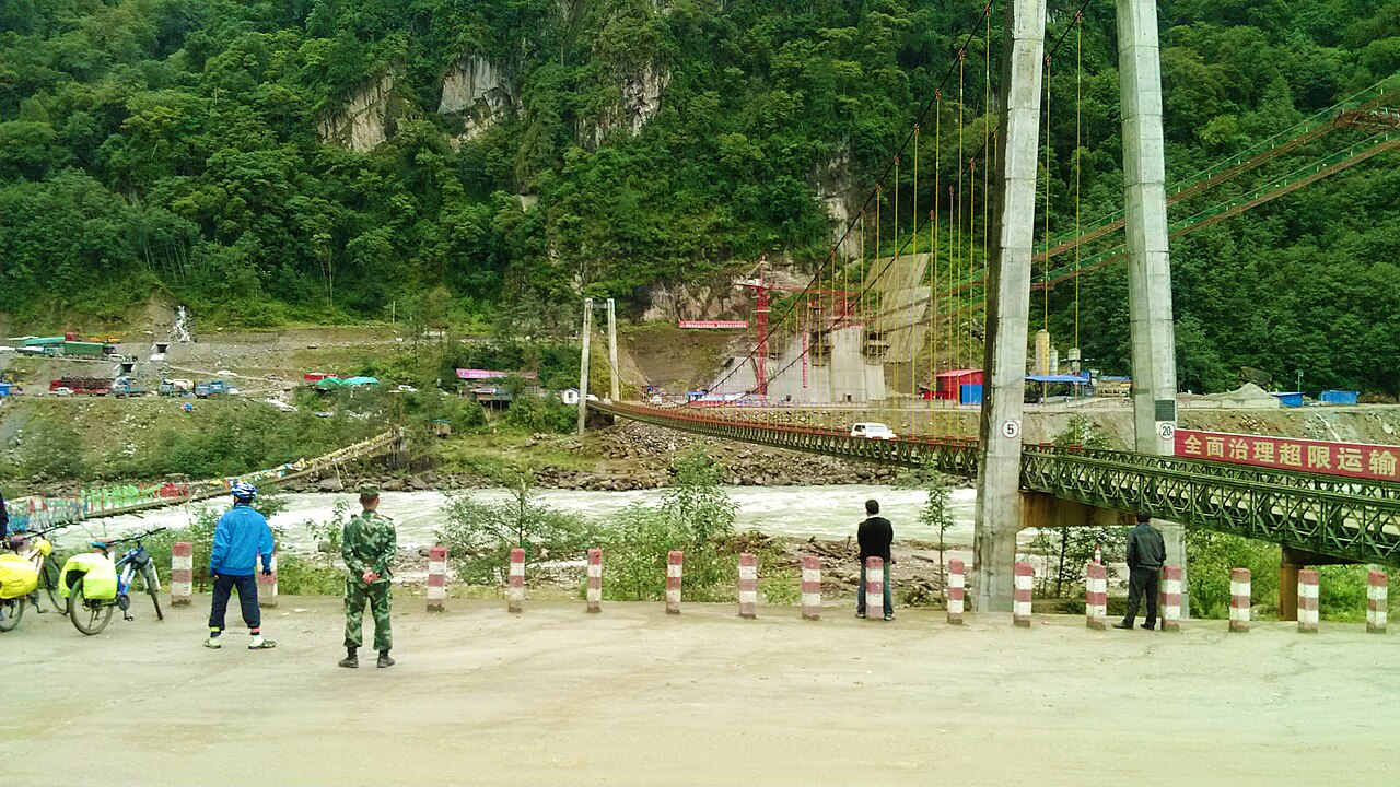 The 99 switchbacks above the Nu River, dropping 2,100 m in 20 km