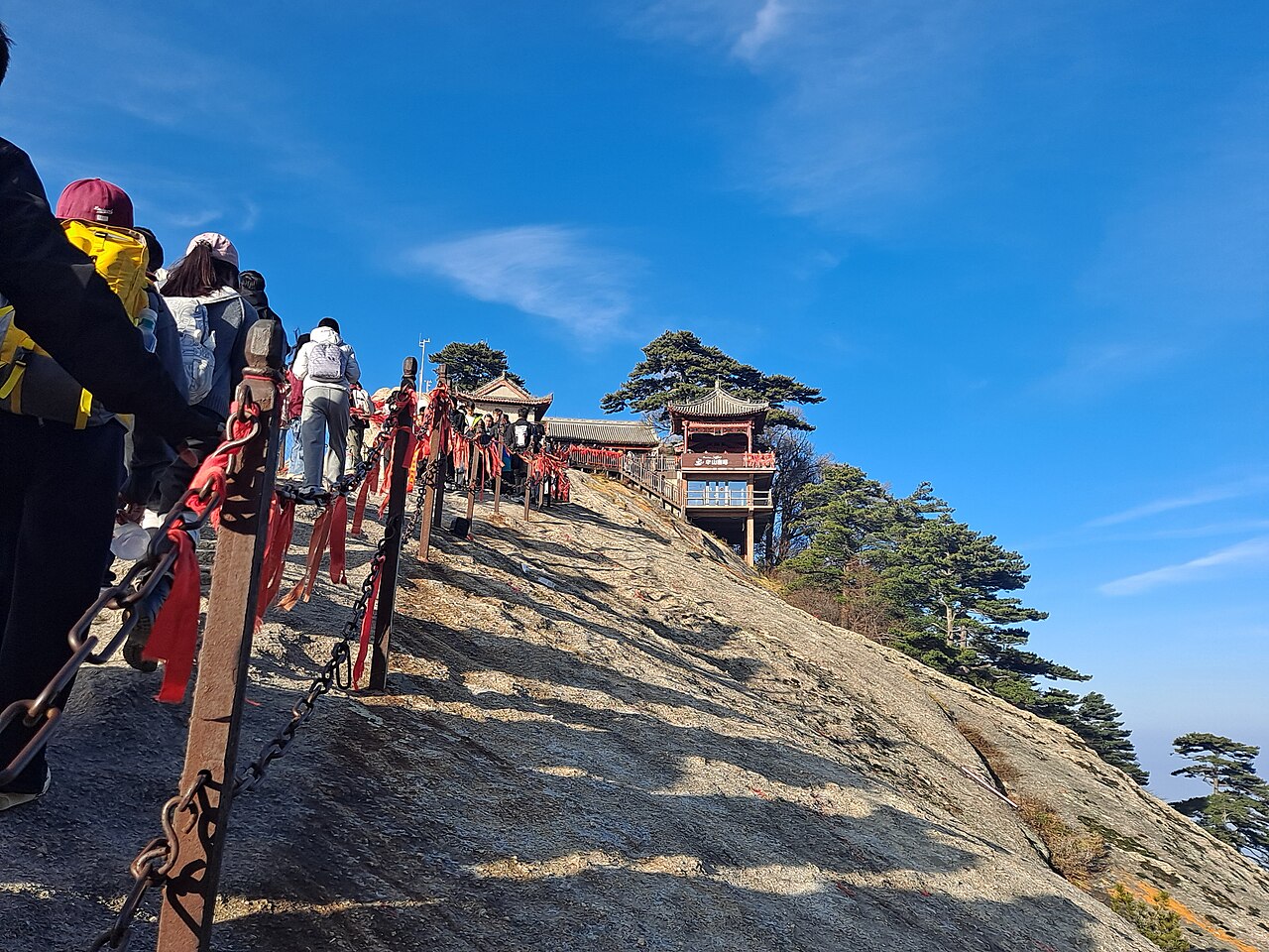 华山