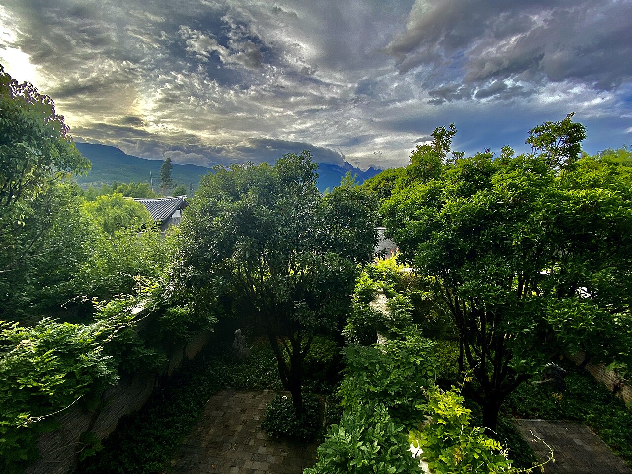 束河